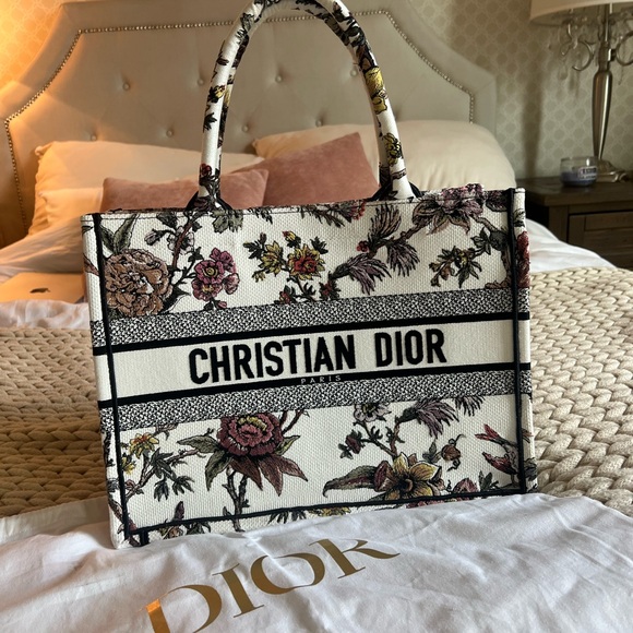Dior Limited Edition Book Tote - Picture 8 of 9